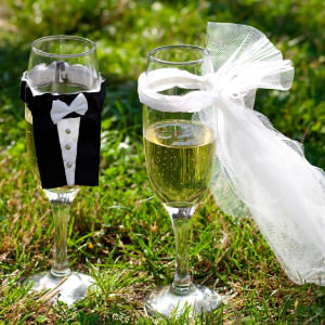 Zwei Gläser mit Champagner